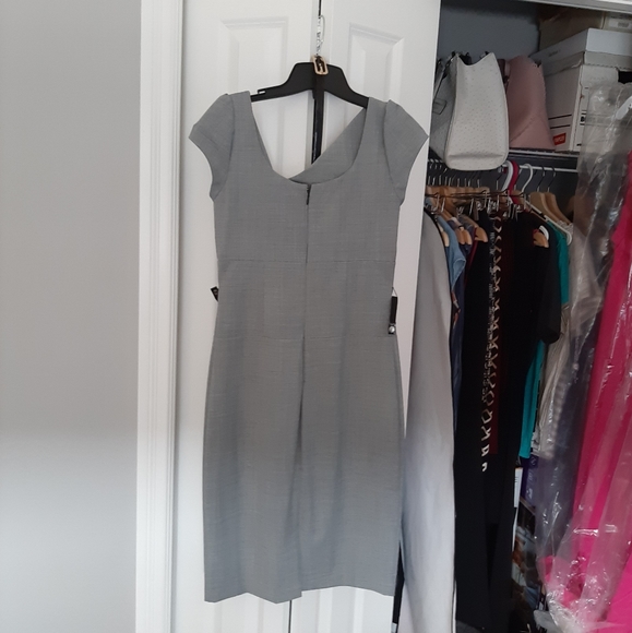 Dress - Picture 3 of 4